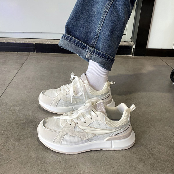 Moteriški sportbačiai iš eko odos ir tinklinio audinio