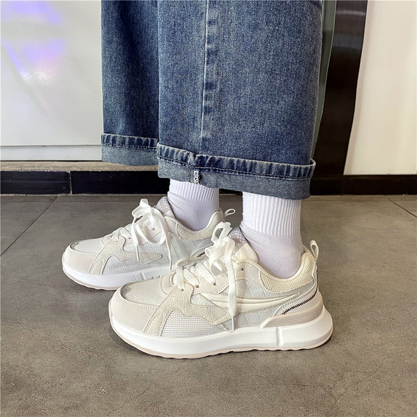 Moteriški sportbačiai iš eko odos ir tinklinio audinio