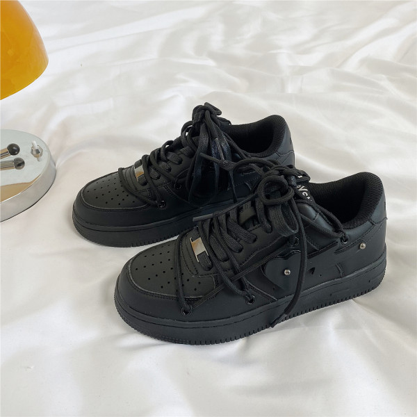 Naiste ökonahast paeltega tossud - suured suurused