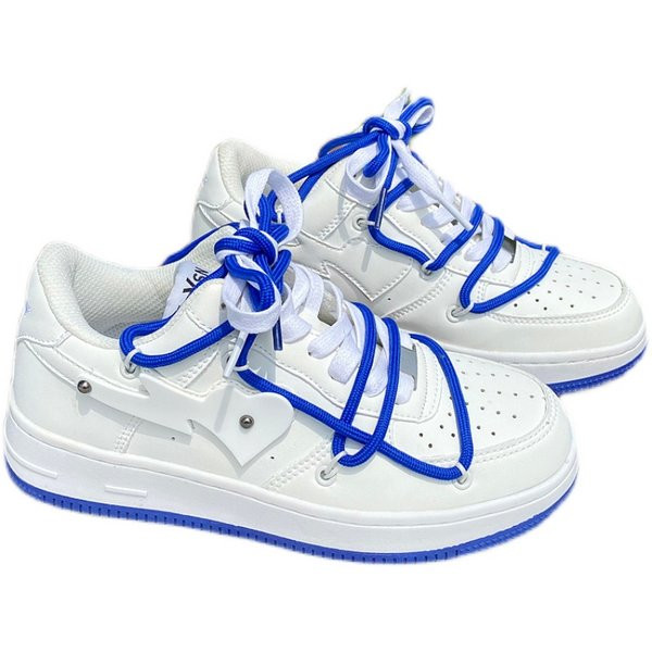 Naiste ökonahast paeltega tossud - suured suurused