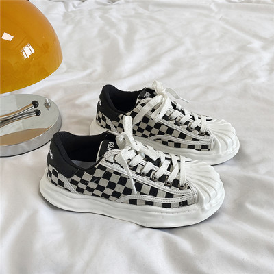 Uus mudel naiste ümarad paeltega tossud