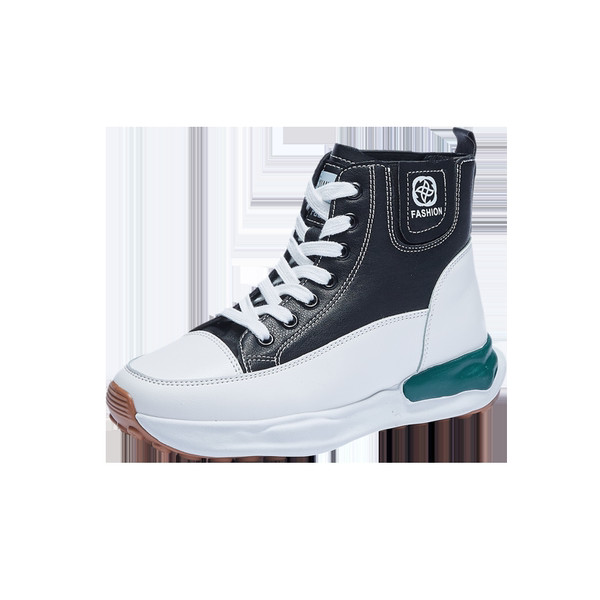 Naiste kõrge tallaga tossud