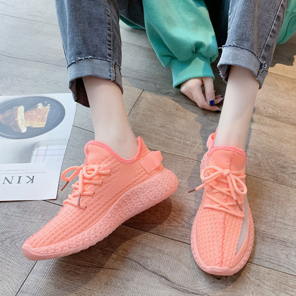 Tekstiilist naiste tossud paelte ja lameda tallaga