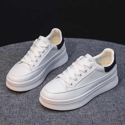 Moteriški laisvalaikio sportbačiai su suvarstyti aukštu padu