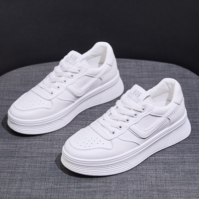 Moteriški laisvalaikio sportbačiai su suvarstyti aukštu padu