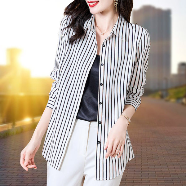 Naiste triibuline nööbitav särk