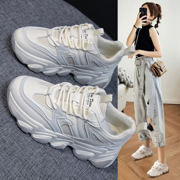 Moderne kožne tenisice s natpisom i vezicama