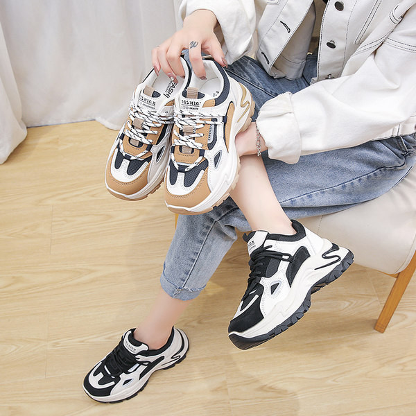 Női tornacipő - durva talppal