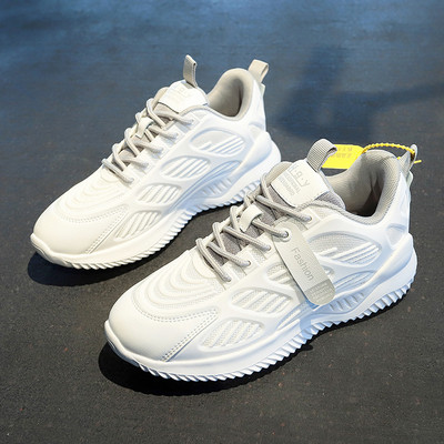 Női tornacipő hálós anyaggal és fűzővel