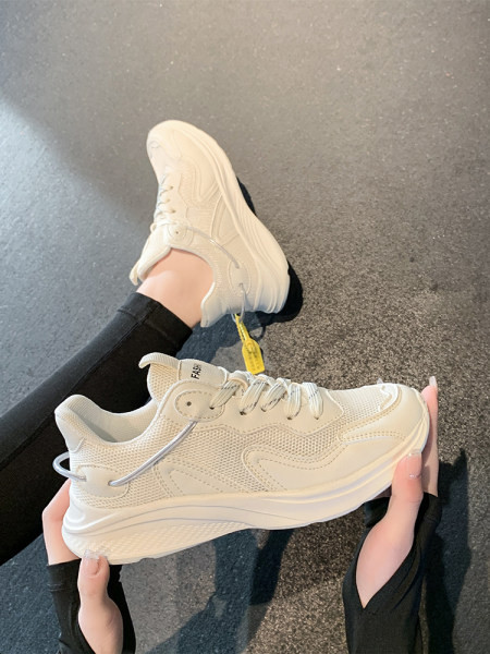 Αθλητικά sneakers από οικολογικό δέρμα και πλέγμα