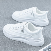 Naiste vabaaja pitsilised tossud