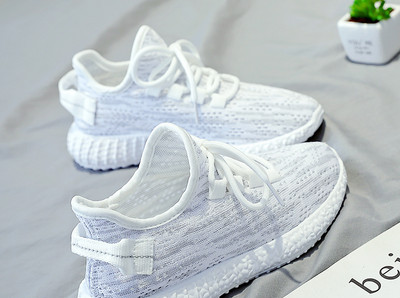 Új modell őszi - tavaszi tornacipő