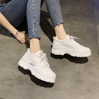 Öko bőrből készült női tornacipő durva talppal