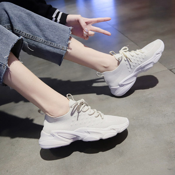 Naiste tekstiilist jooksmiseks sobivad paeltega tossud