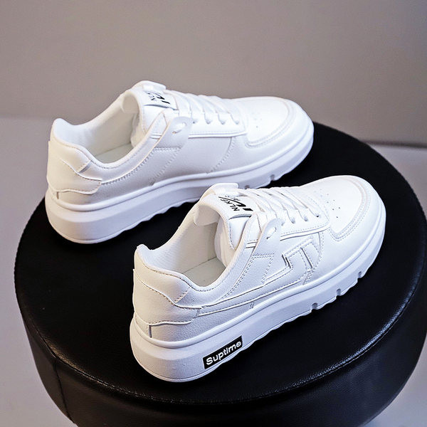 Madingi moteriški odiniai sportbačiai plokščiu padu