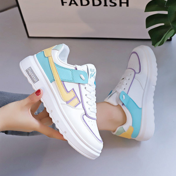 Madingi moteriški odiniai sportbačiai plokščiu padu