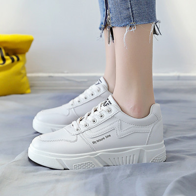 Moteriški laisvalaikio sportbačiai iš eko odos, baltos spalvos