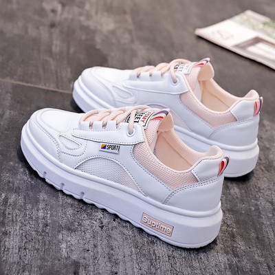 Moteriški sportiniai sportbačiai plokščiu padu