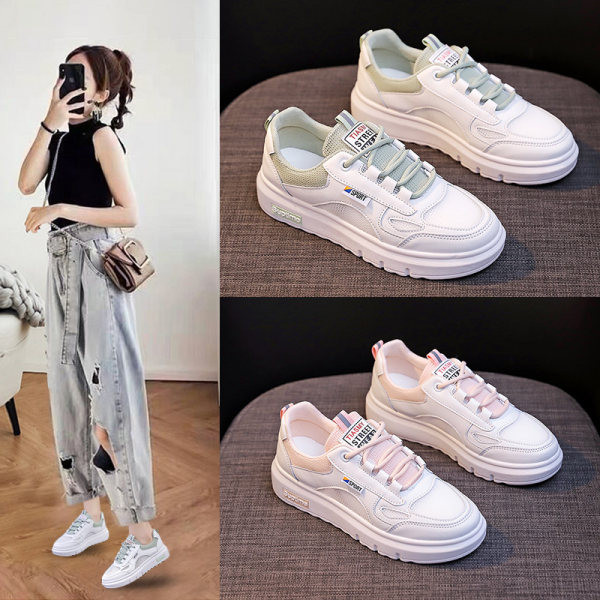 Moteriški sportiniai sportbačiai plokščiu padu