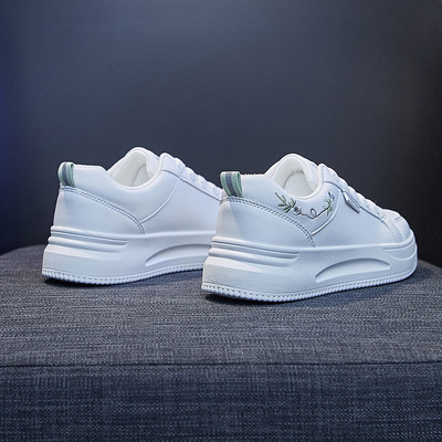 Naiste vabaaja tossud ökonahast trükiga