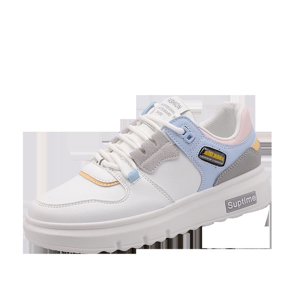 Női tornacipő lapos talppal, színes motívumokkal