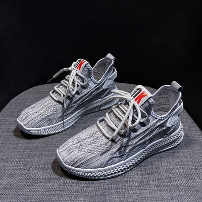 Sportimiseks ja igapäevaeluks sobivad võrkkangast paeltega naiste tossud