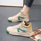 Kõrge mudeliga naiste paeltega tossud