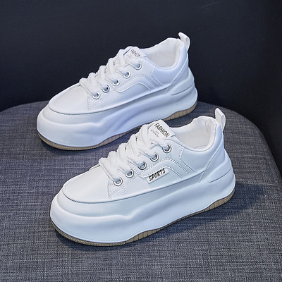 Adidasi de dama cu aplicatie si talpa aspra