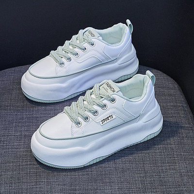 Adidasi de dama cu aplicatie si talpa aspra