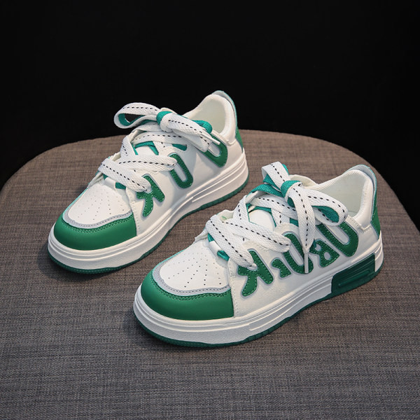 Naiste tossud kirjaga - valmistatud ökonahast