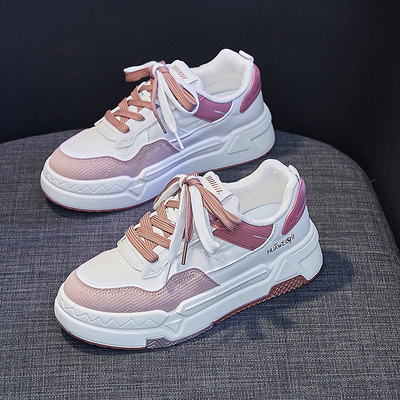 Öko bőrből készült női tornacipő fűzővel, magas talppal