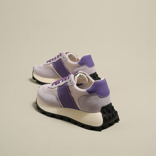 Modernūs moteriški sportbačiai su raišteliais – dviejų spalvų