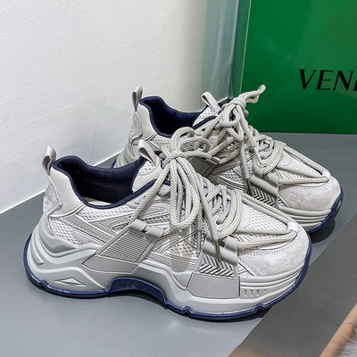 Moteriški odiniai sportbačiai su 5cm aukščio padu ir raišteliais