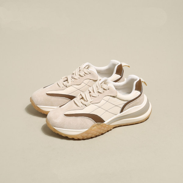 Modernūs moteriški sportbačiai iš eko zomšos šiurkščiu padu