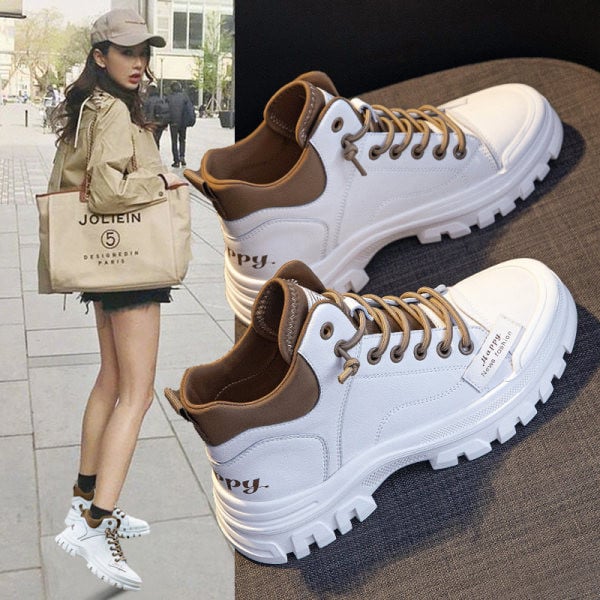 Kareda tallakirja ja paeltega naiste tossud