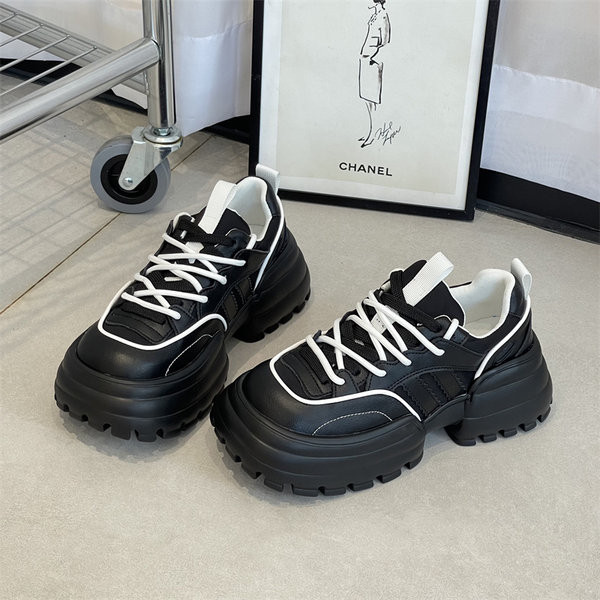 Női őszi tornacipő magas talppal