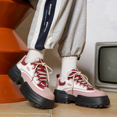 Naujo modelio moteriški sportbačiai su 5 cm aukštu padu ir raišteliais