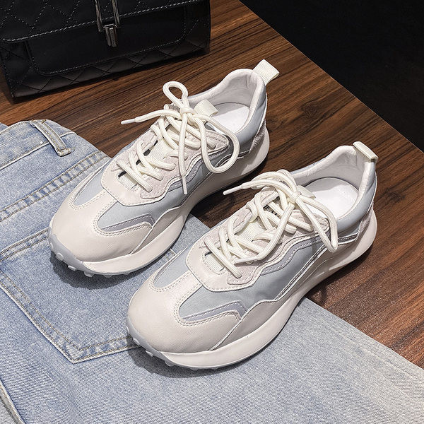 Naiste vabaaja tossud - paeltega