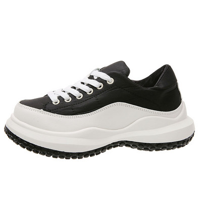 Moteriški apvalūs sportbačiai grubiu padu – juodos ir žalios spalvos