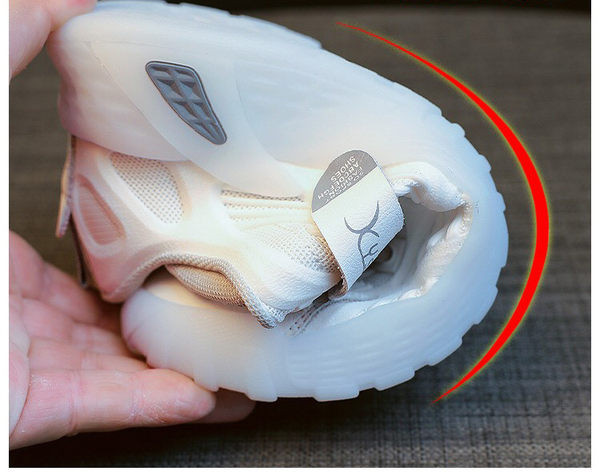 Női alkalmi fűzős tornacipő fehér színben