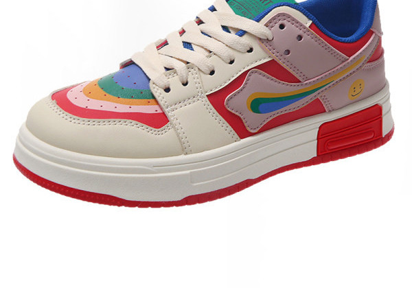 Színes női eko bőr tornacipő fűzővel és felirattal