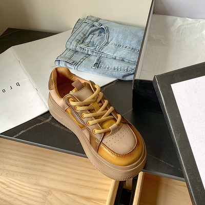 Modernūs moteriški sportbačiai iš eko odos plokščiu padu