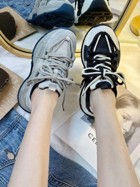 Alkalmi női tornacipő