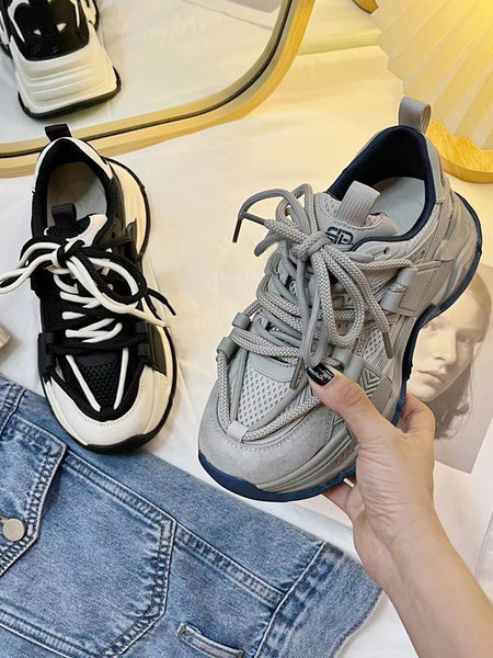 Alkalmi női tornacipő