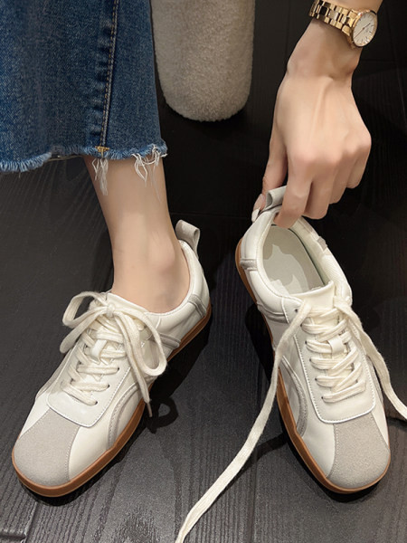 Naiste retro nöörkinnisega tossud