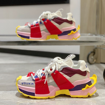 Naujo modelio spalvingi sportbačiai grubiu padu