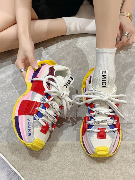 Naujo modelio spalvingi sportbačiai grubiu padu