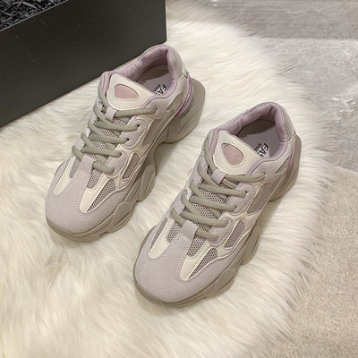 Adidasi de dama cu talpa aspra