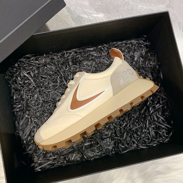 Naujo modelio rudeniniai moteriški sportbačiai