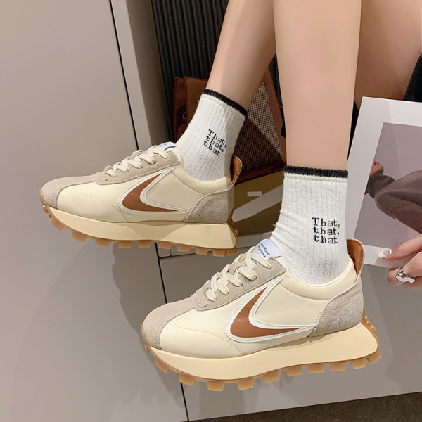 Naujo modelio rudeniniai moteriški sportbačiai